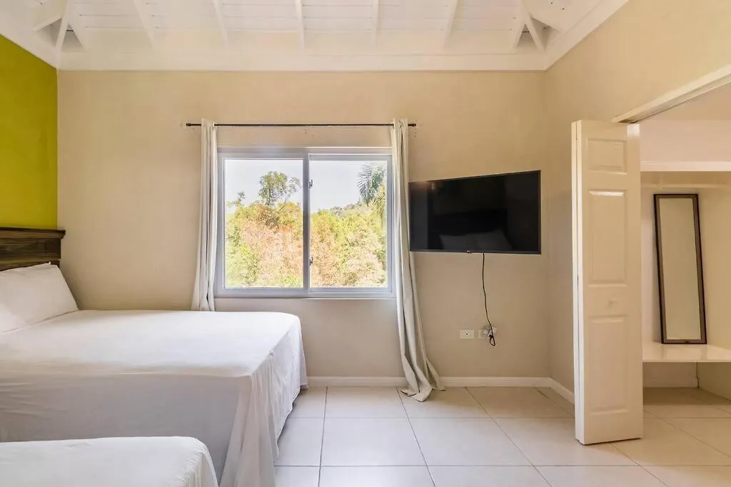Daire Two Bedroom Suite-Beach Restaurants Shop Nightlife Montego Bay Jamaika